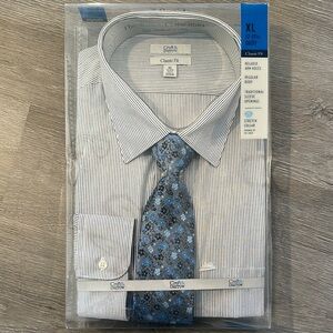 Croft & Barrow Blue and White Dress Shirt